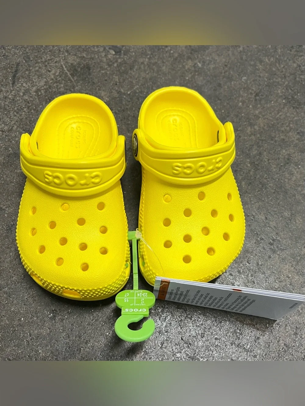Crocs Kids Classic Clog Lemon Lightweight Heel Strap Shoe Size C7 Water-Friendly